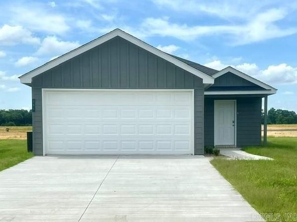 220 Moonlight Graham Boulevard , Ward, AR 72176