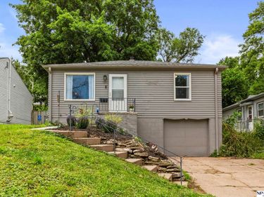 5831 Sahler Street, Omaha, NE 68104