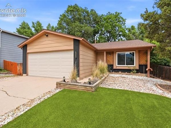 6065 Pemberton Way, Colorado Springs, CO 80919