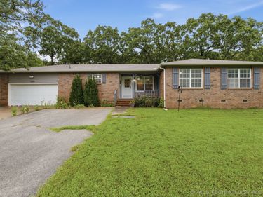 28355 E 2nd Street, Catoosa, OK 74015