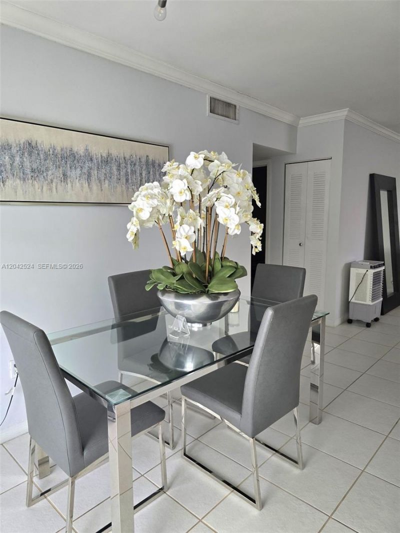 1265 W 24th St , Unit 201, Hialeah, FL 33010 Photo