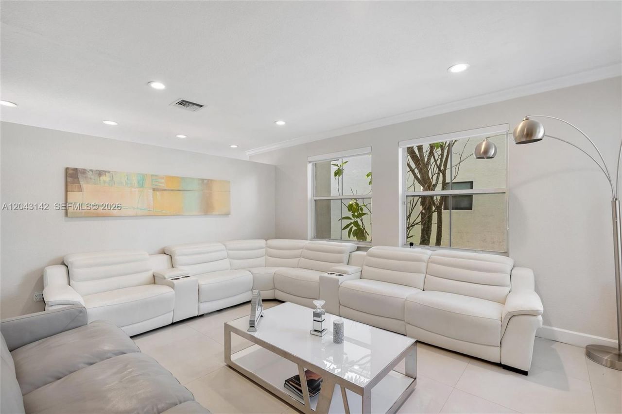 5067 SW 162nd Ave , Miramar, FL 33027 Photo