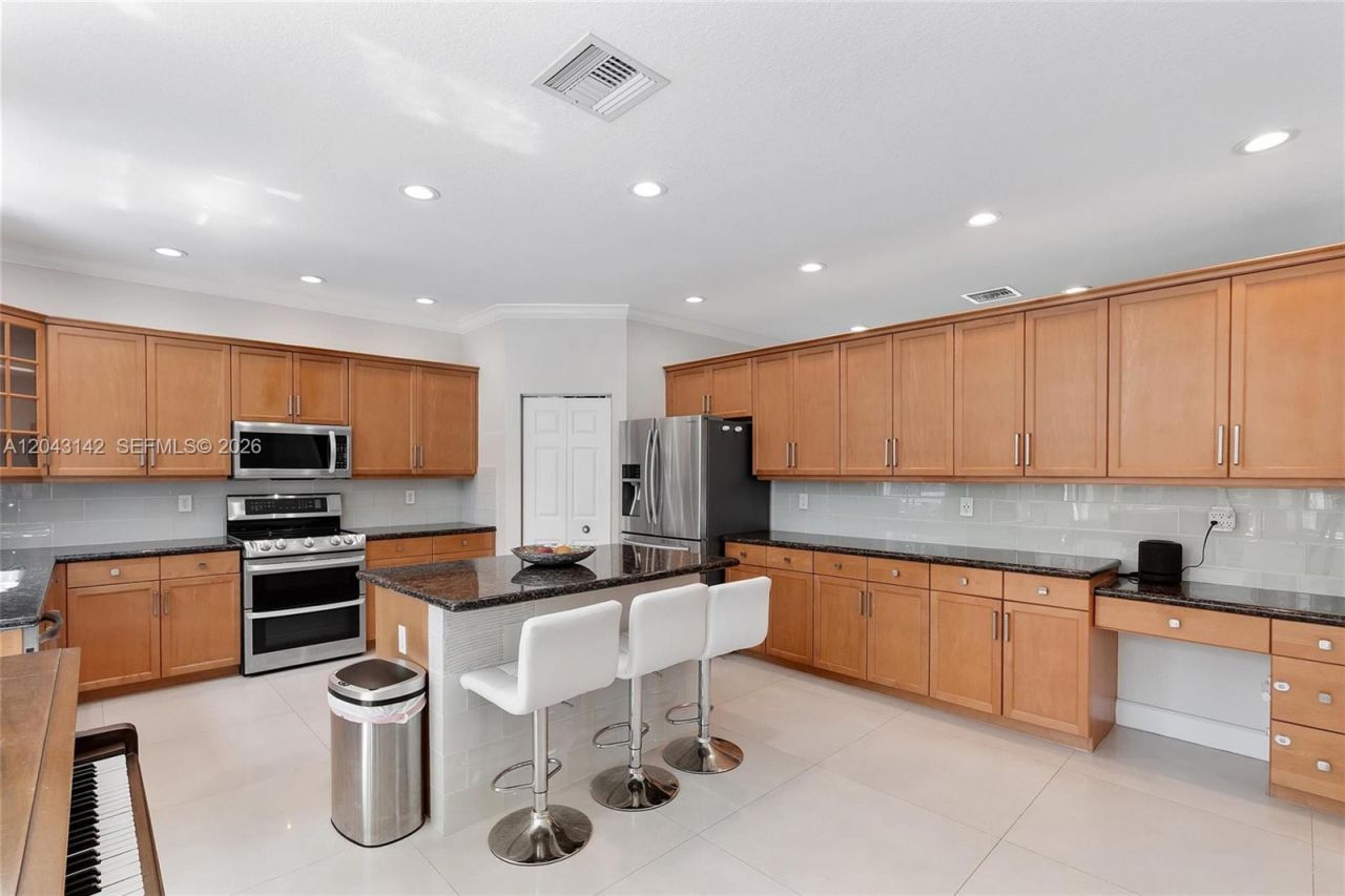 5067 SW 162nd Ave , Miramar, FL 33027 Photo