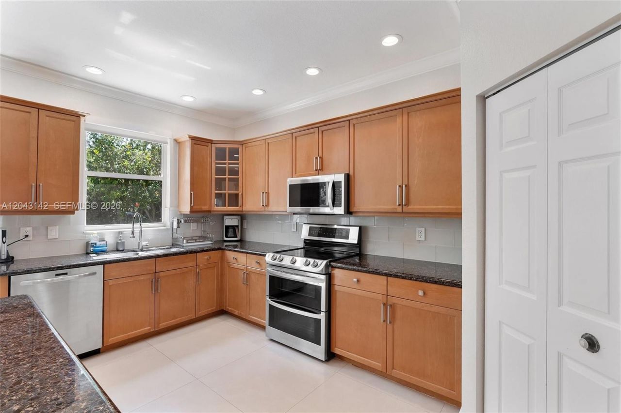 5067 SW 162nd Ave , Miramar, FL 33027 Photo
