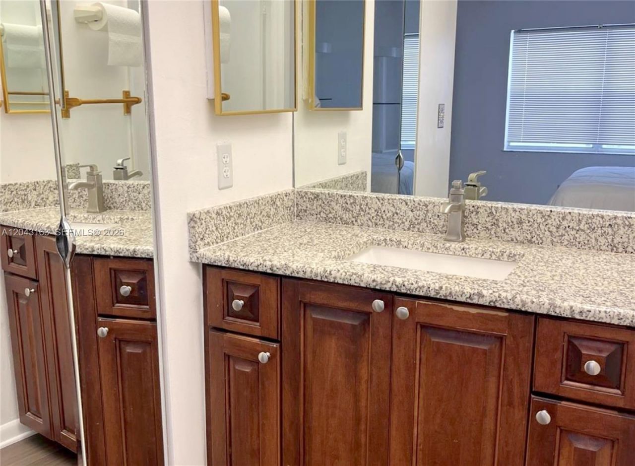 9481 Sunrise Lakes Blvd, Unit 208, Sunrise, FL 33322 Photo