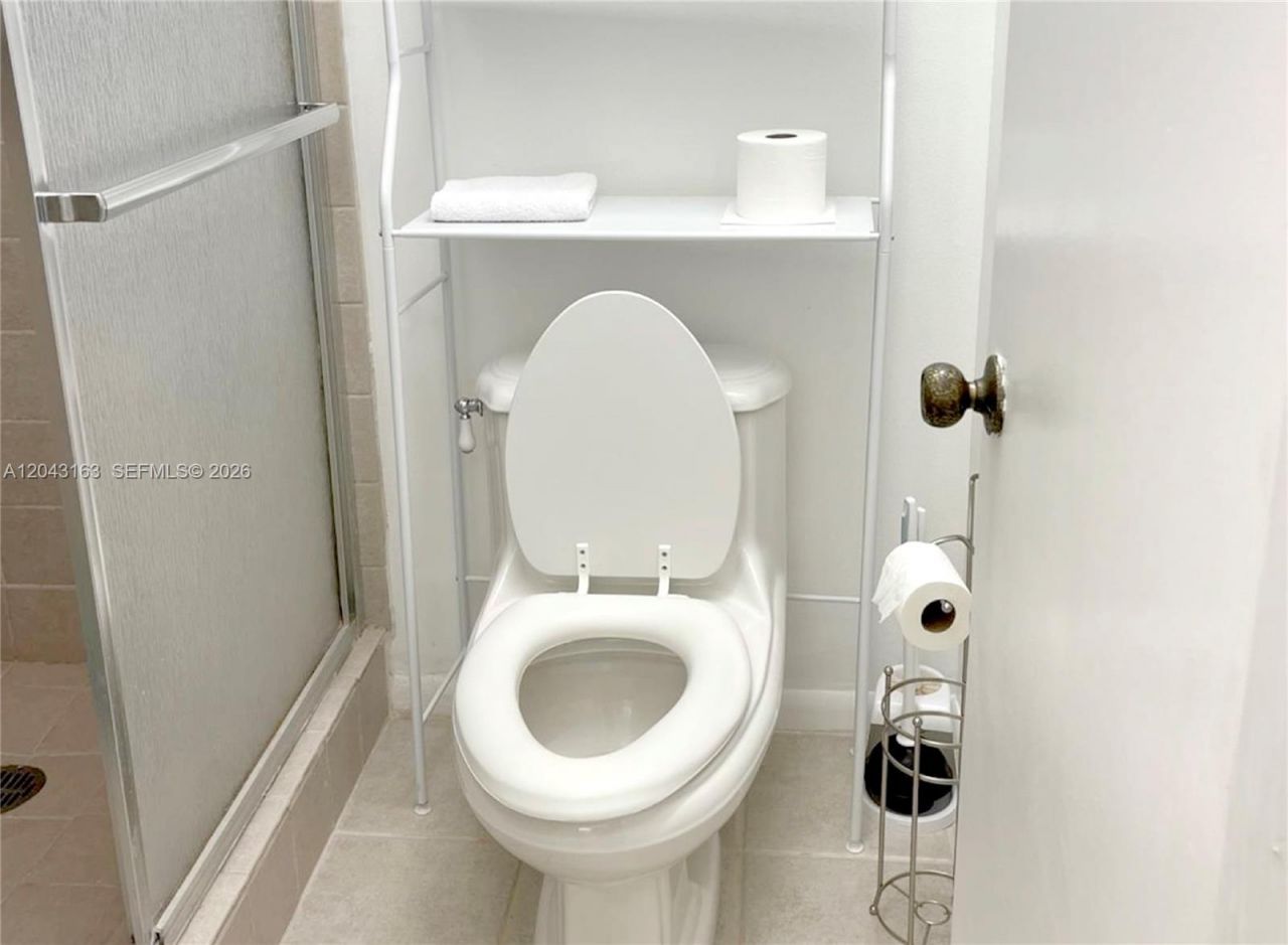 9481 Sunrise Lakes Blvd, Unit 208, Sunrise, FL 33322 Photo