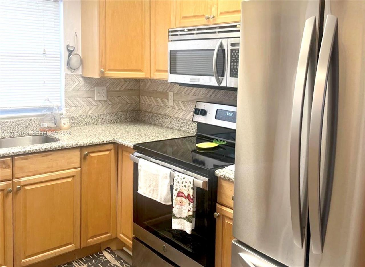9481 Sunrise Lakes Blvd, Unit 208, Sunrise, FL 33322 Photo