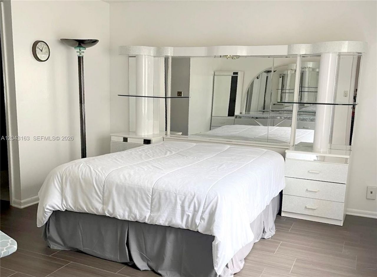 9481 Sunrise Lakes Blvd, Unit 208, Sunrise, FL 33322 Photo