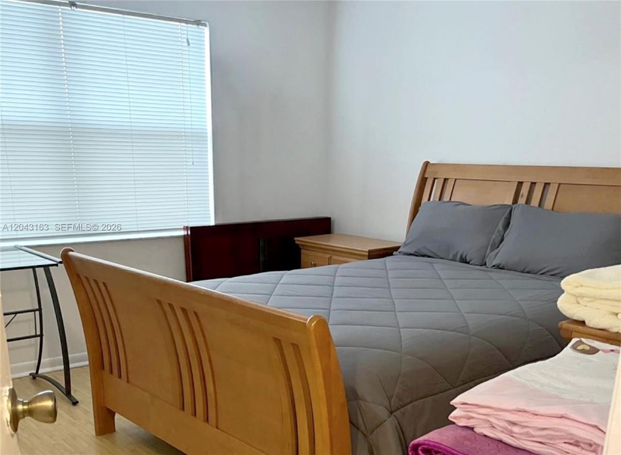 9481 Sunrise Lakes Blvd, Unit 208, Sunrise, FL 33322 Photo