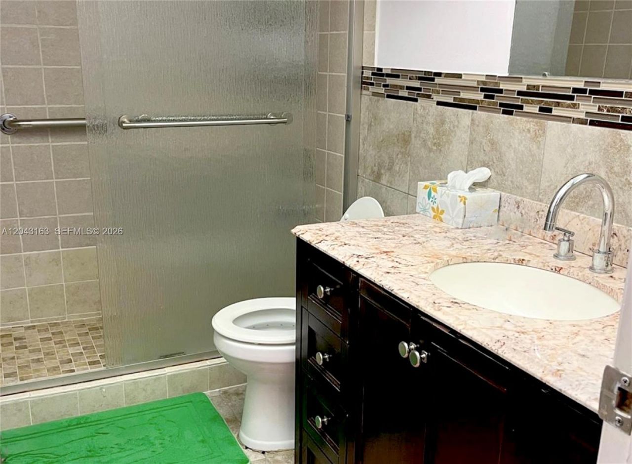 9481 Sunrise Lakes Blvd, Unit 208, Sunrise, FL 33322 Photo