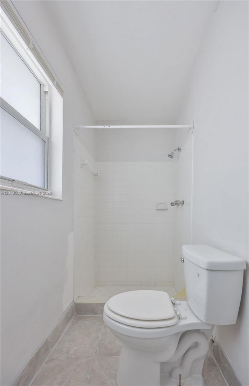 8571 NW 27th Pl , Sunrise, FL 33322 Photo
