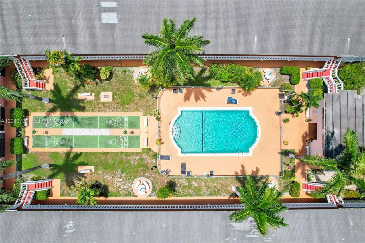 160 NE 8th Ave , Unit 27A, Hallandale Beach, FL 33009 Photo