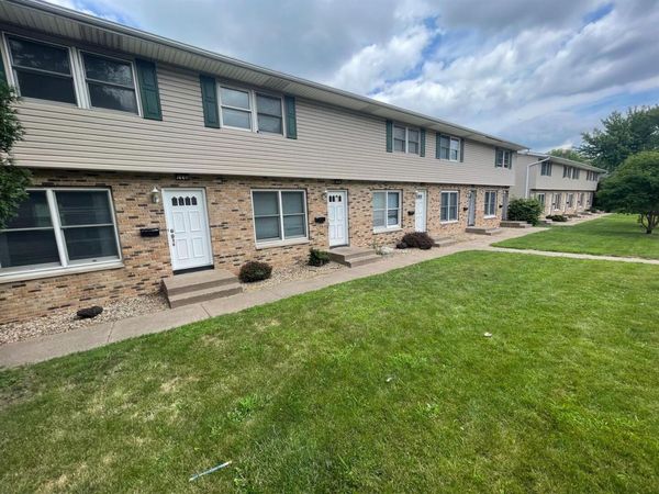 1654 George Washington Boulevard W, Davenport, IA 50804