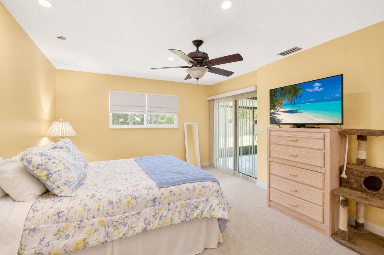 2400 SW 19th Avenue, Boynton Beach, FL 33426 Photo