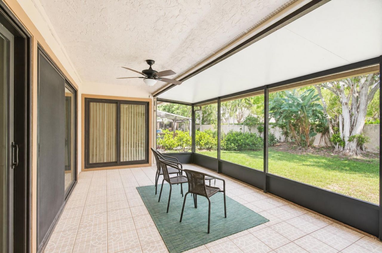 2400 SW 19th Avenue, Boynton Beach, FL 33426 Photo