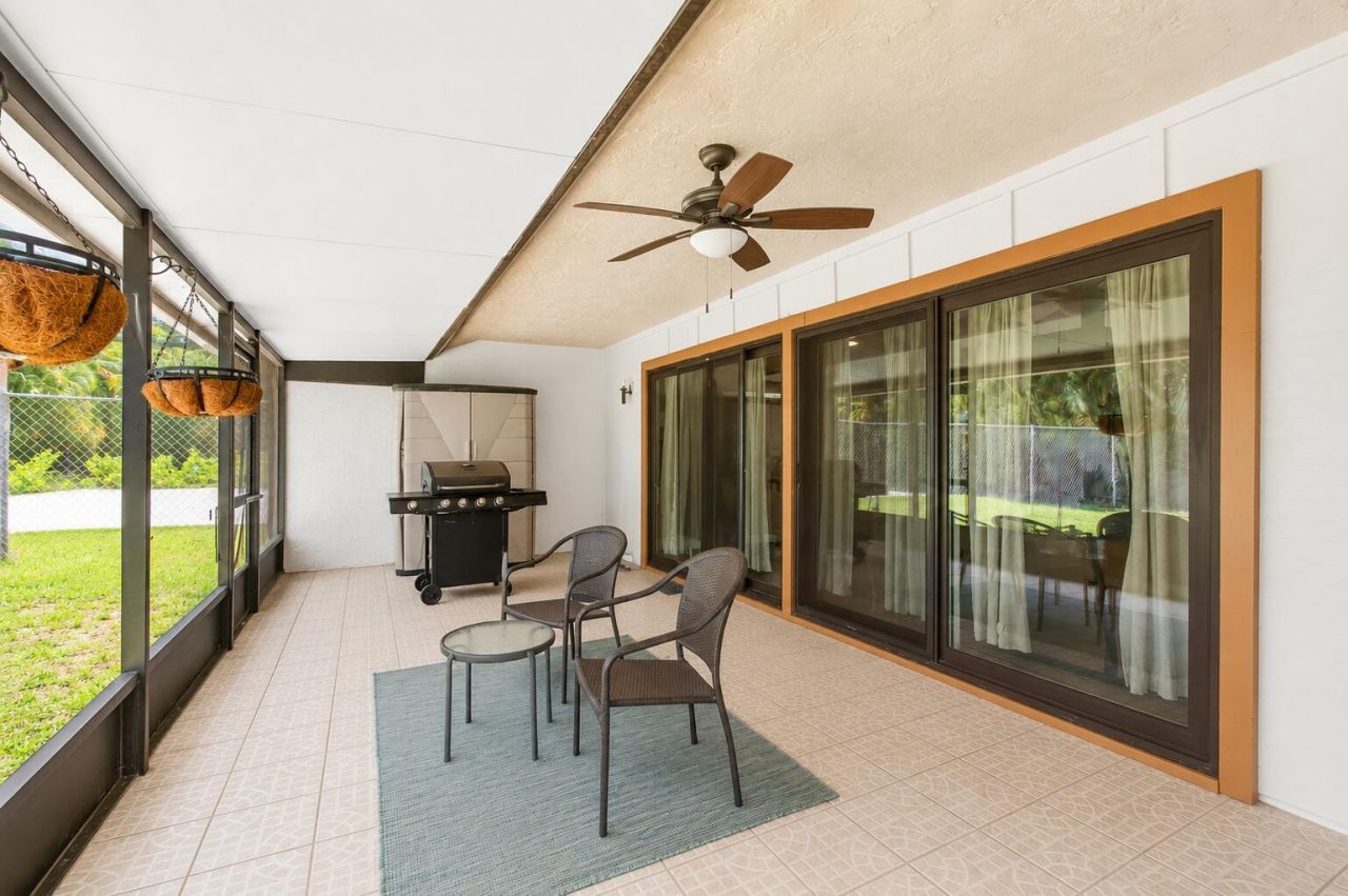 2400 SW 19th Avenue, Boynton Beach, FL 33426 Photo