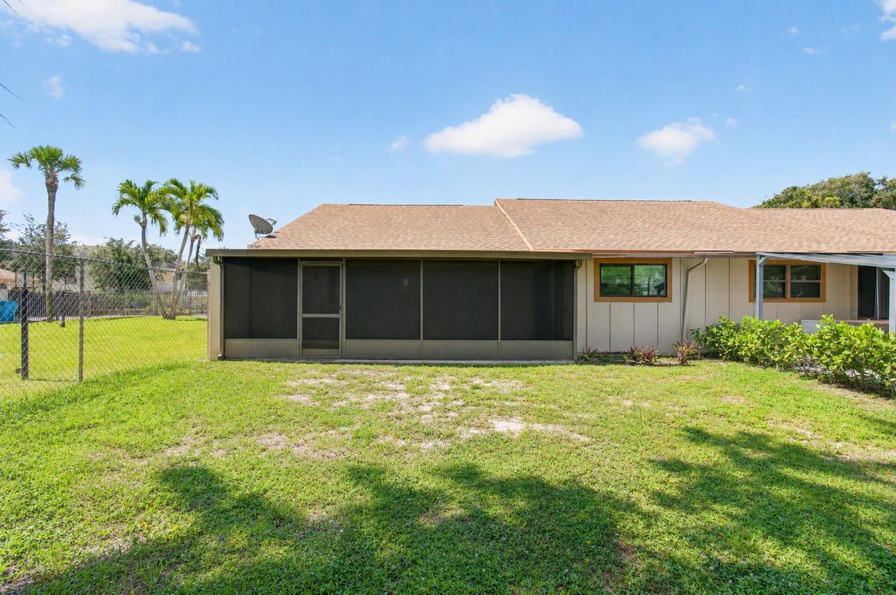 2400 SW 19th Avenue, Boynton Beach, FL 33426 Photo