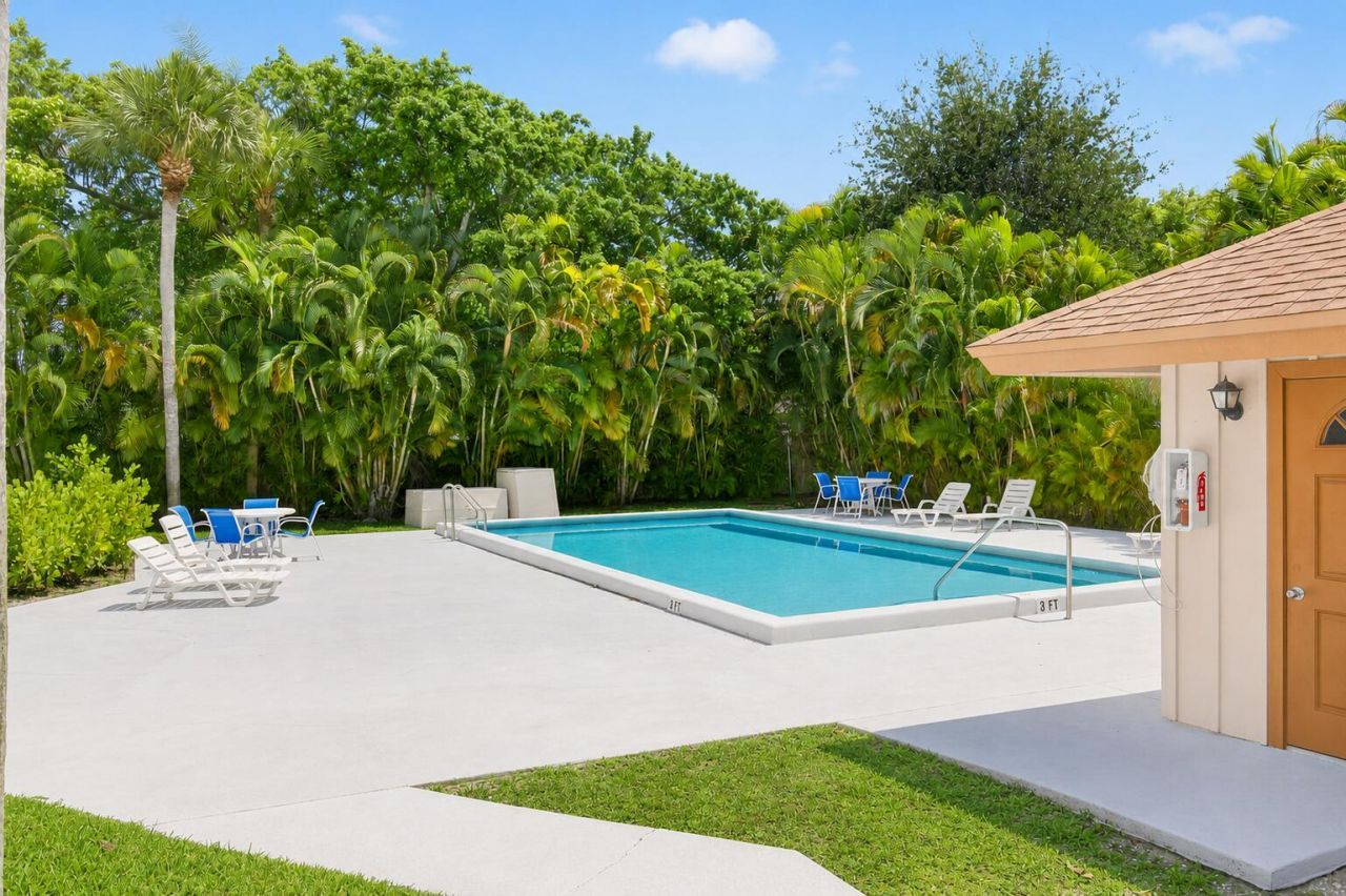 2400 SW 19th Avenue, Boynton Beach, FL 33426 Photo