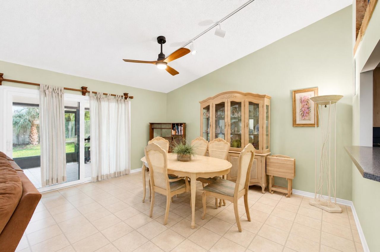 2400 SW 19th Avenue, Boynton Beach, FL 33426 Photo