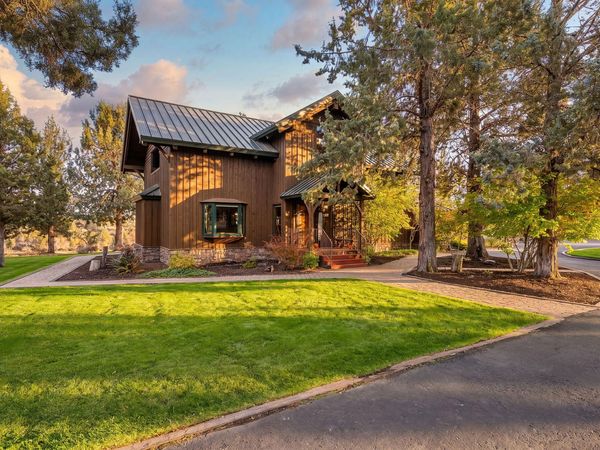 18495 Crawford Trail, Sisters, OR 97759