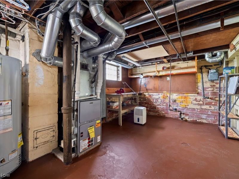 12501 Wayland, Cleveland, OH 44111 Photo 29