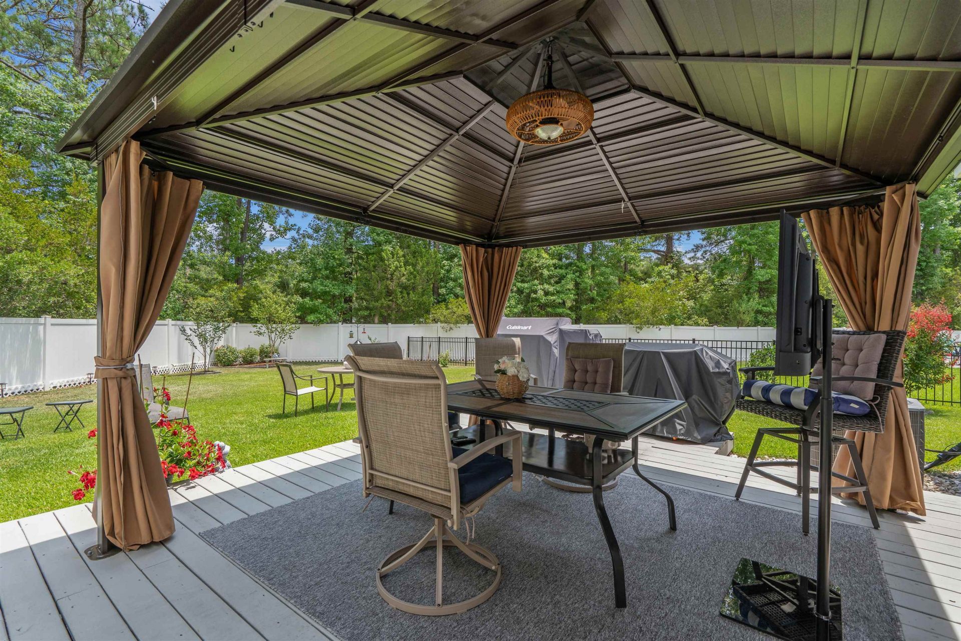 383 Hidden Cove Dr.  Photo 17