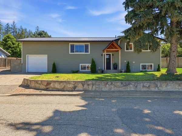 741 S Chester St, Colville, WA 99114