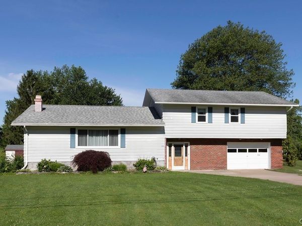 26 Simpson Drive, Oswego, NY 13126