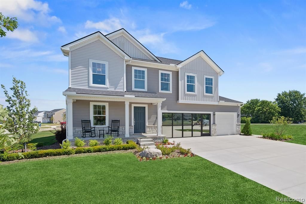 34433 Sandpiper Court, Chesterfield Township, MI 48047 Main Photo
