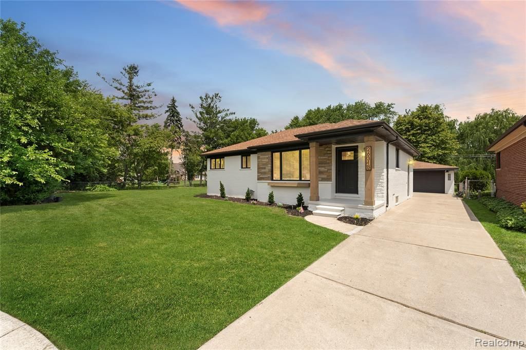 26318 San Rosa Street, Saint Clair Shores, MI 48081 Main Photo
