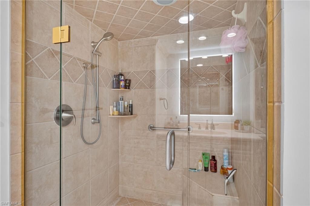 4451 Gulf Shore Blvd N, Unit 1604, Naples, FL 34103 Photo