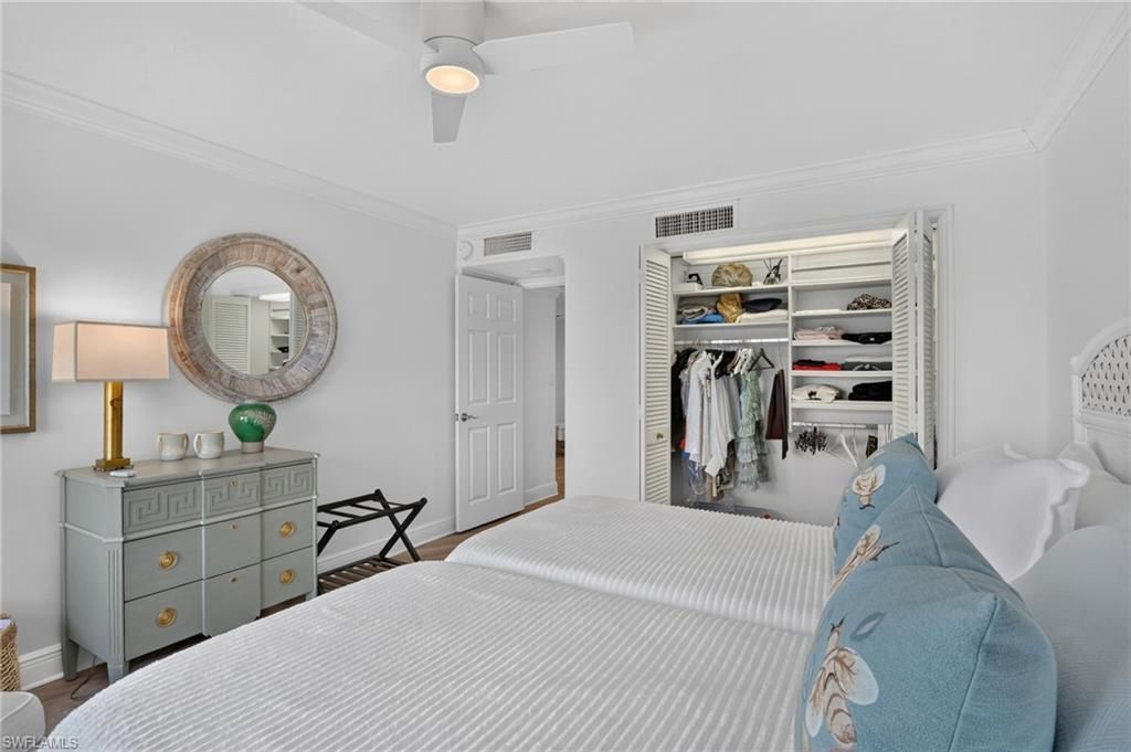 4451 Gulf Shore Blvd N, Unit 1604, Naples, FL 34103 Photo