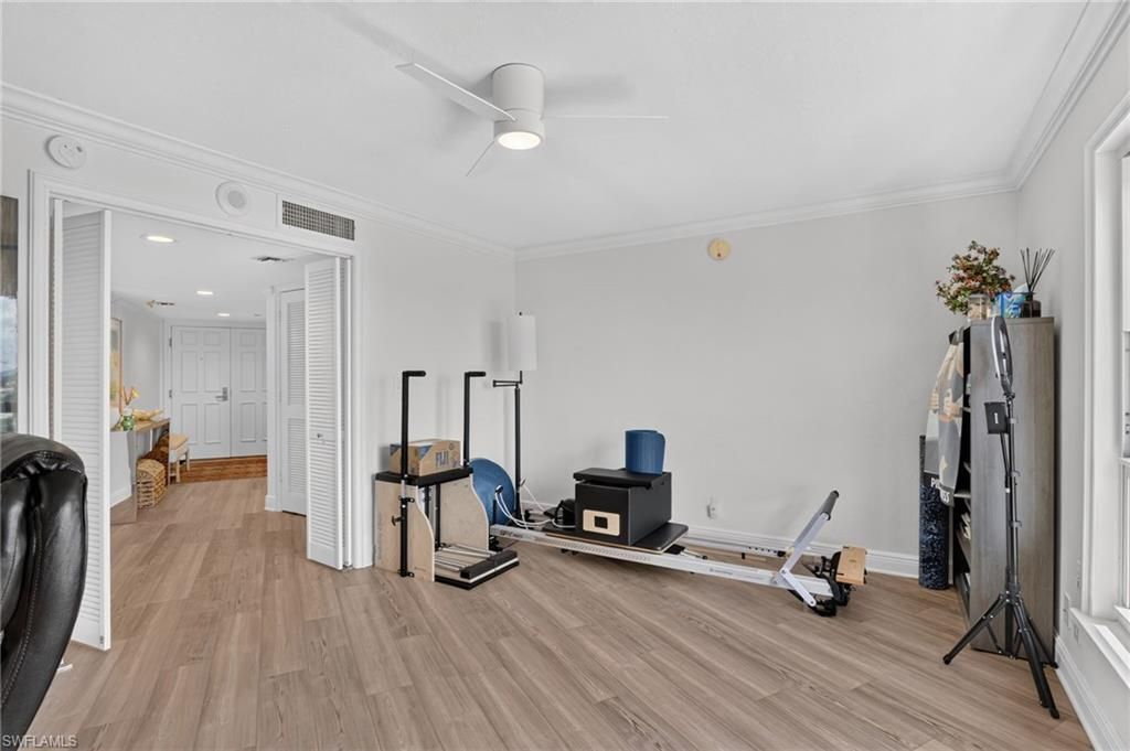 4451 Gulf Shore Blvd N, Unit 1604, Naples, FL 34103 Photo