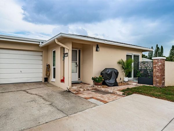 2735 SHERBROOKE LANE , Unit C, PALM HARBOR, FL 34684