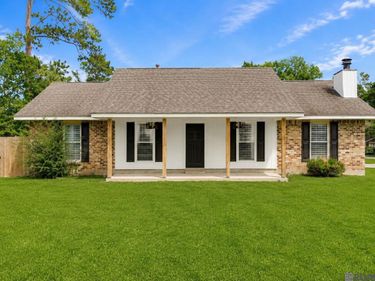 12805 Ina Dr, Walker, LA 70785
