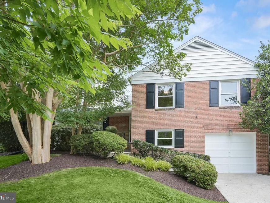 9210 Bardon Road, Bethesda, MD 20814 Main Photo