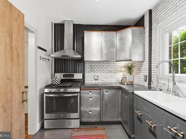 3712 VALLEY DRIVE , ALEXANDRIA, VA 22302