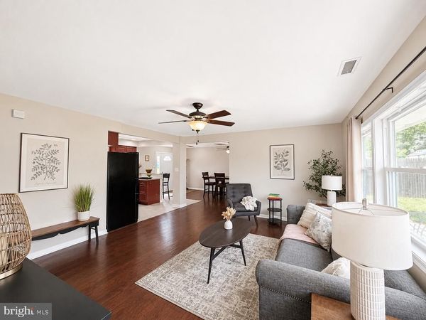 32 GREAT OAK ROAD , LEVITTOWN, PA 19057
