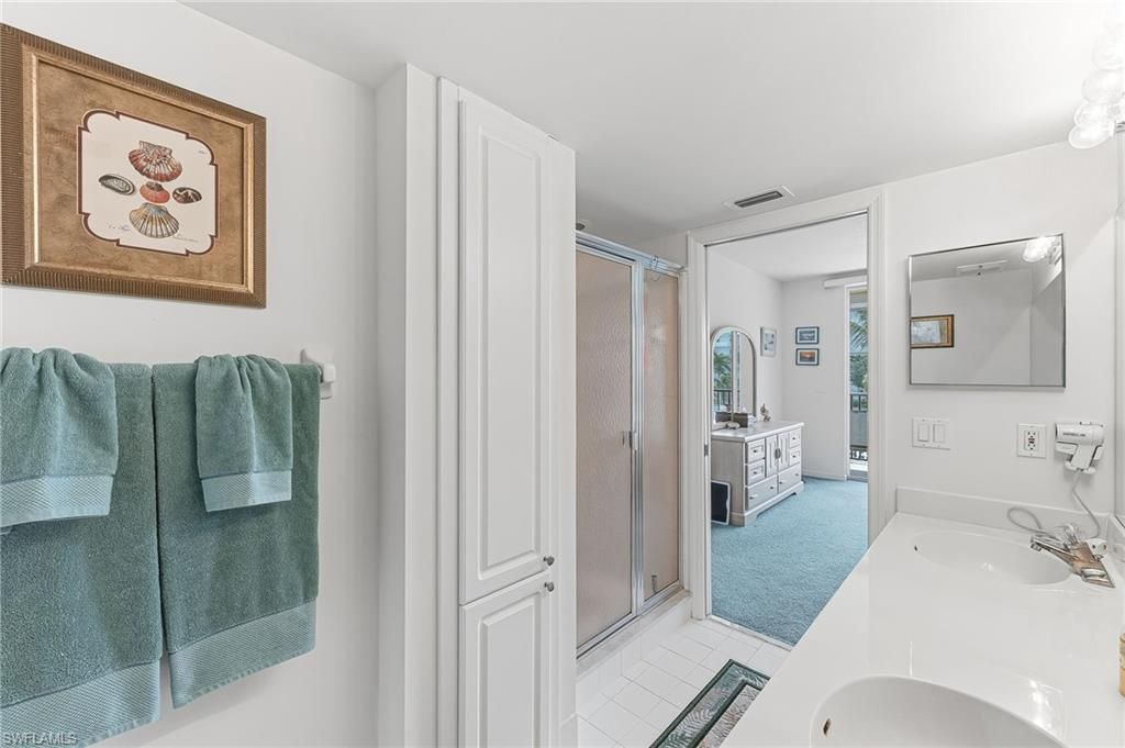 4421 Bay Beach Ln , Unit 623, Fort Myers Beach, FL 33931 Photo