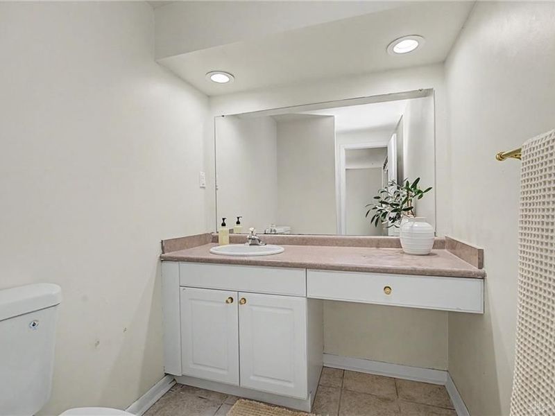 460 Deauville Drive, Washington Township, OH 45429 Photo 25