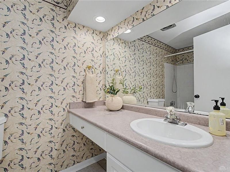 460 Deauville Drive, Washington Township, OH 45429 Photo 31