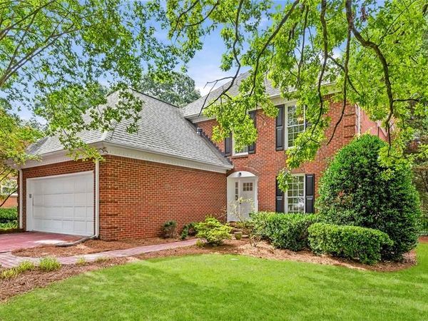 579 N Palisades Circle SE, Marietta, GA 30067