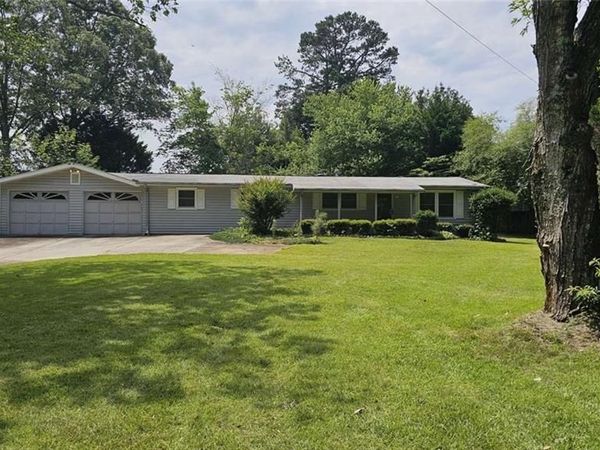 4810 Parks Road , Cumming, GA 30041