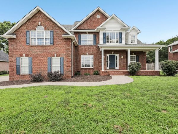1012 Notting Hill Dr , Gallatin, TN 37066