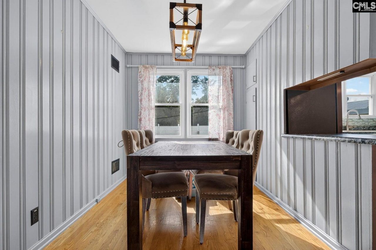 56 Woodlawn Terrace  Photo 14