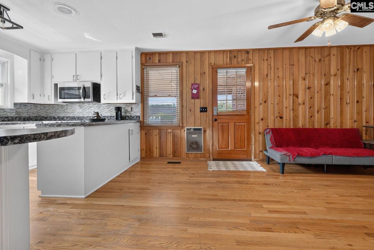 56 Woodlawn Terrace  Photo 7