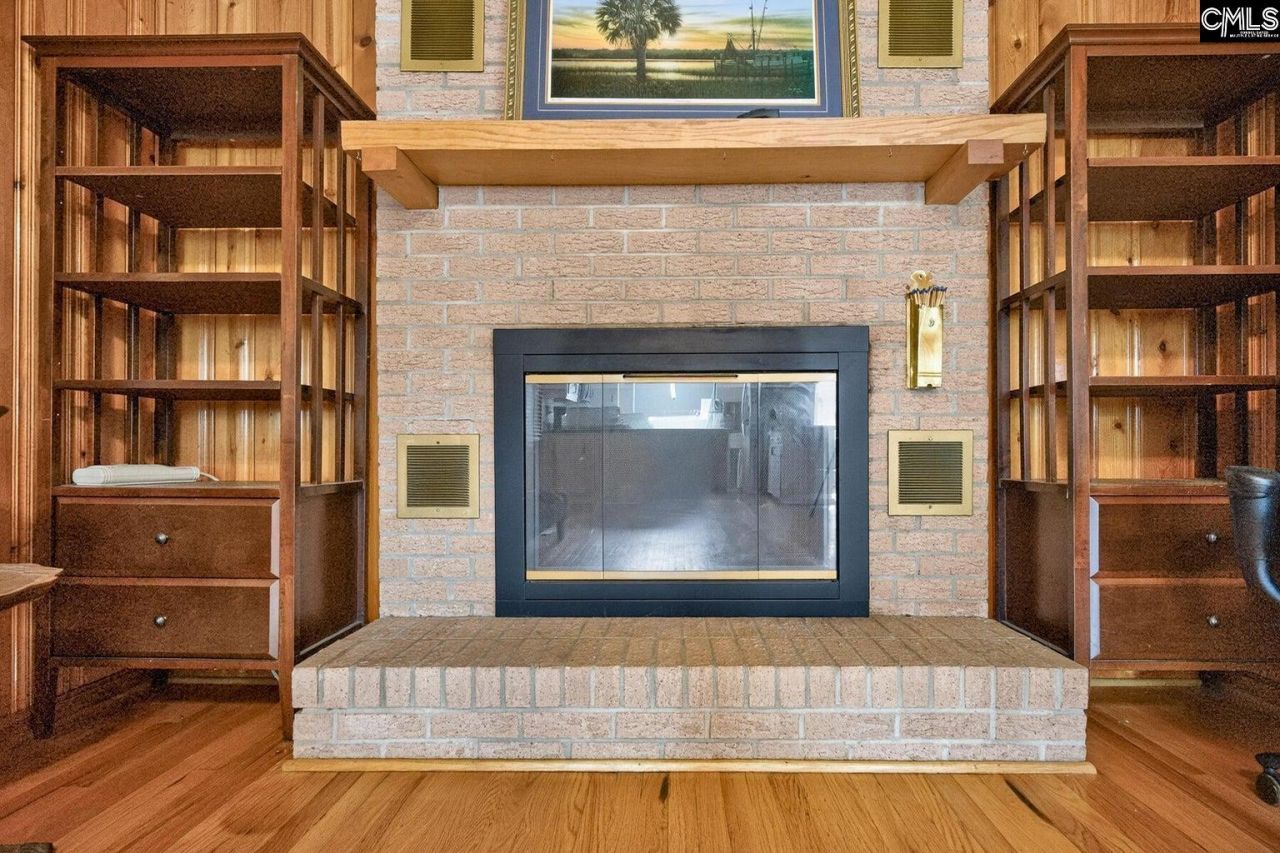 56 Woodlawn Terrace  Photo 9