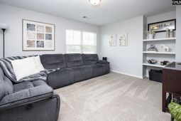 515 Winterfield Drive photo 4