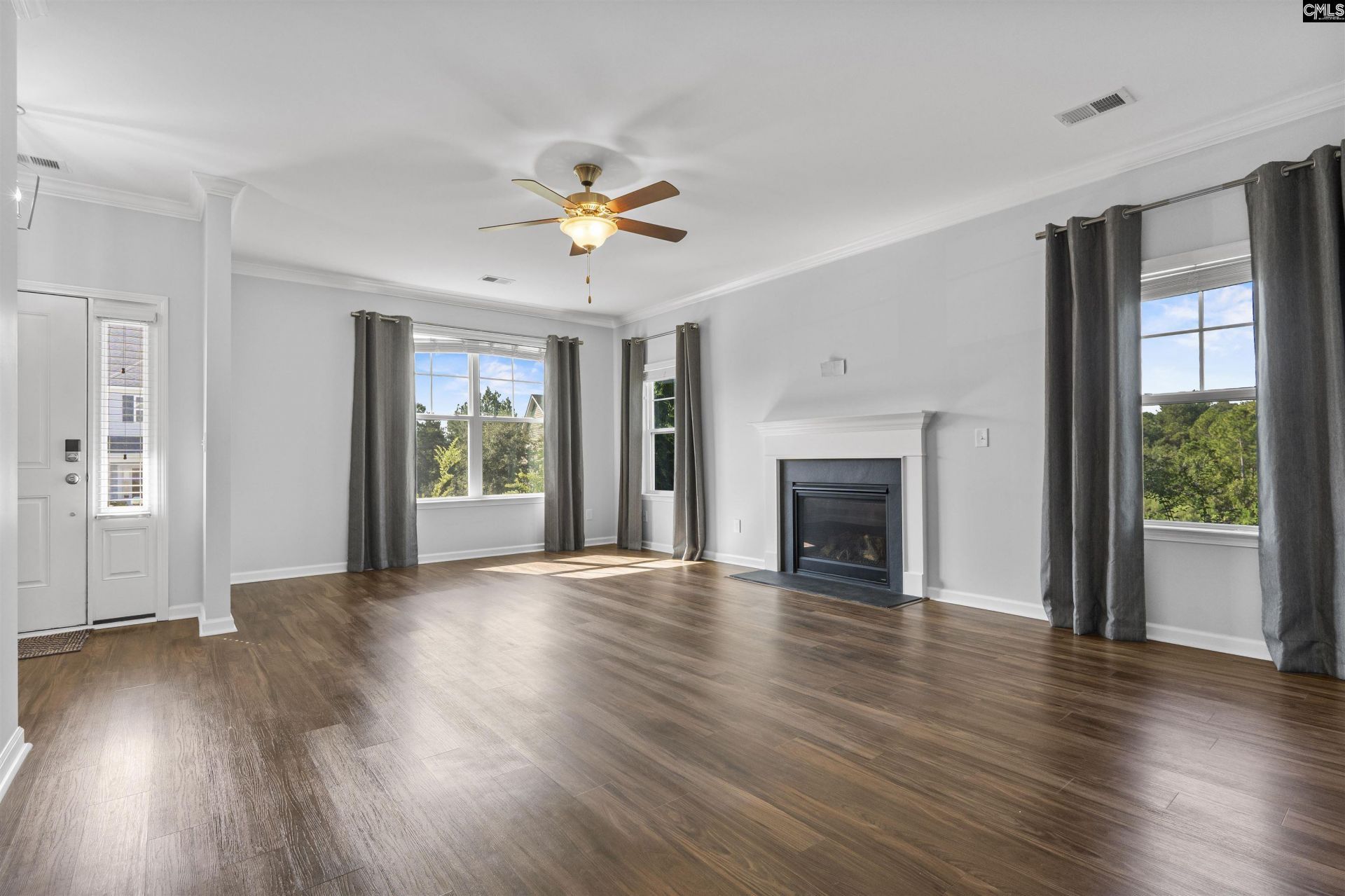 515 Winterfield Drive Photo 5