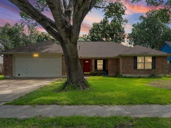 406 Willow Wood DR, Pflugerville, TX 78660